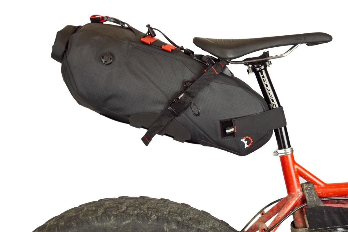 Revelate Designs Spinelock Seat bag 10L, Negra